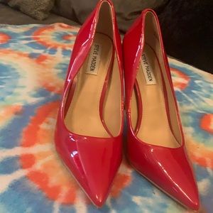 Steve Madden Red Pumps